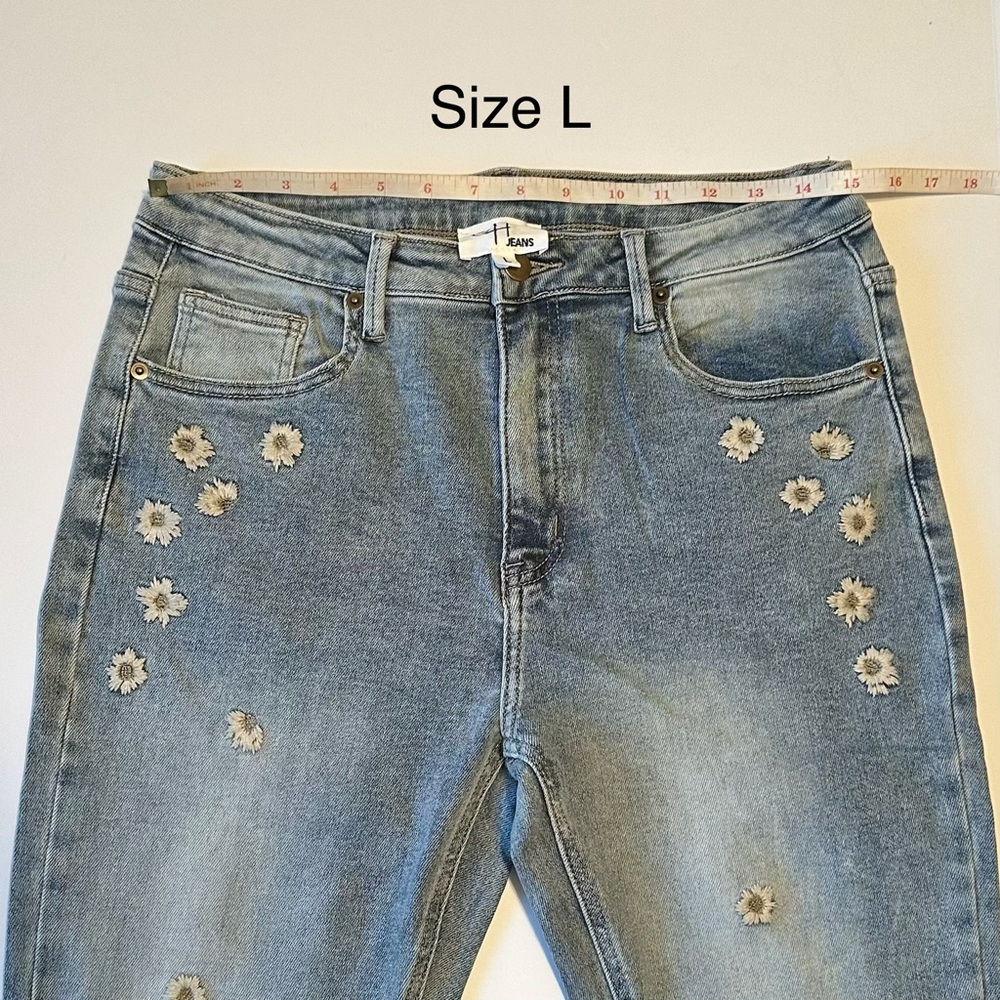 Oli & Hali Floral Embroidered Light Blue Jeans - Picture 7 of 9
